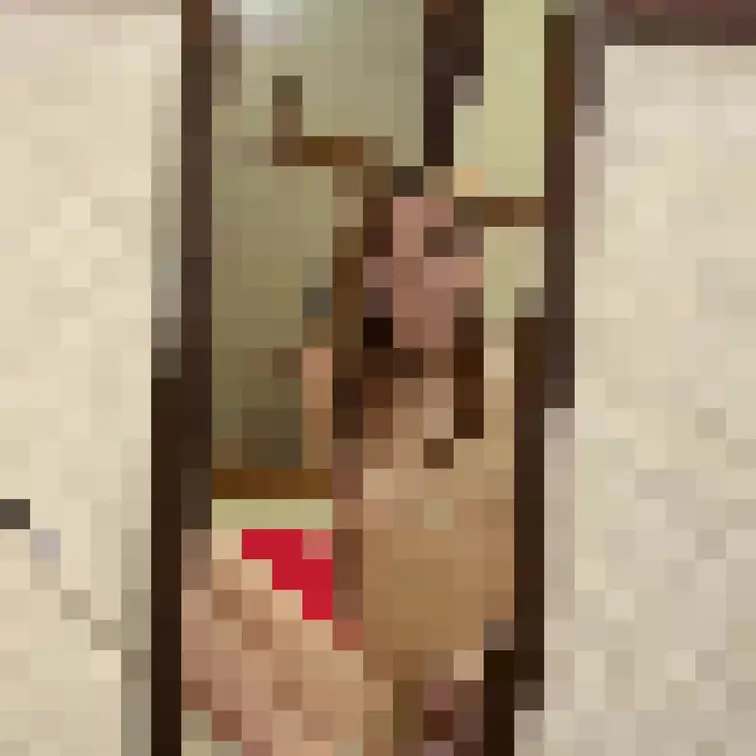 鏡に映る自分のクリが大きくなるのが恥ずかしくてめっtyきもちよかったのです、、、汗