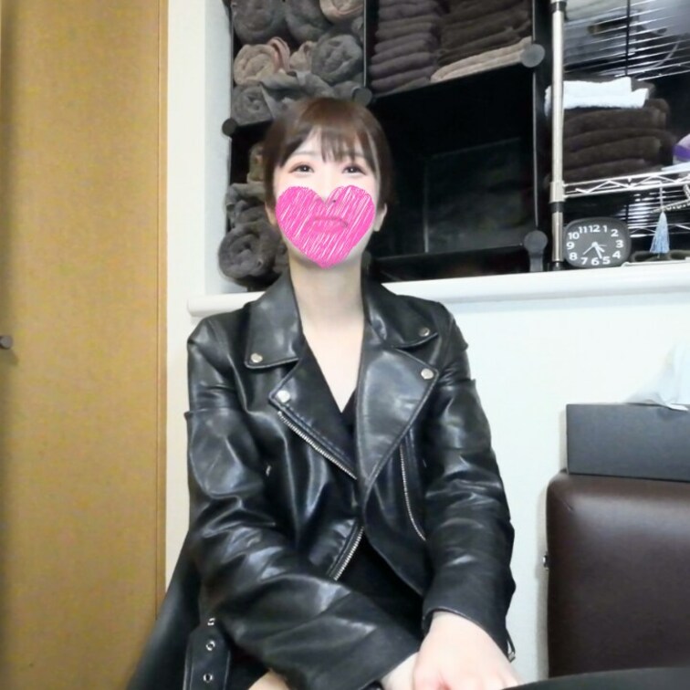 6/7から配信スタートです😎

細身巨乳の医療事務の子がメンズエステで裏バイト　言われるがまま素直に指示に従う良い子