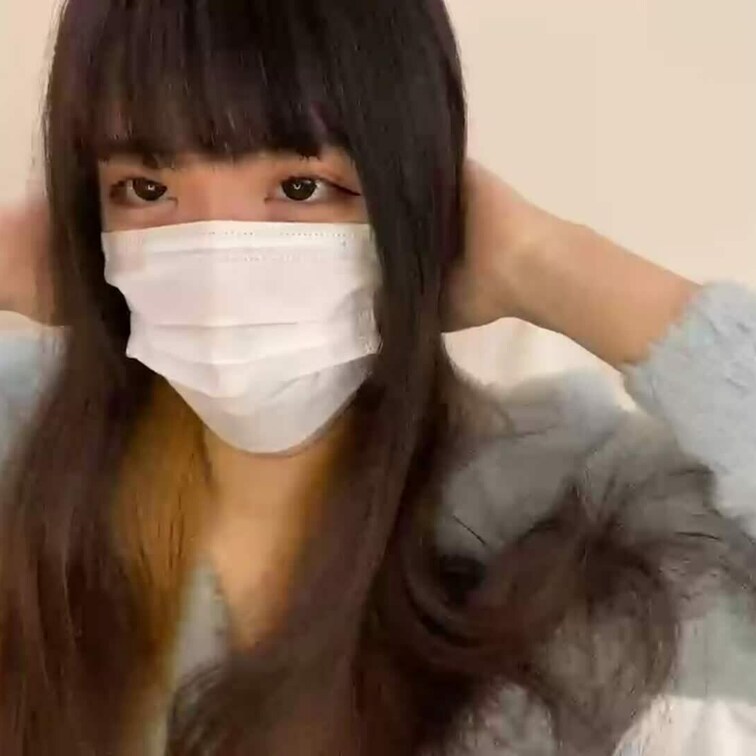 【みれい 20 歳】

みれいさんのライブ配信動画です
生配信 だと、1 回の有料配信を視聴すると、おおよそ平均 