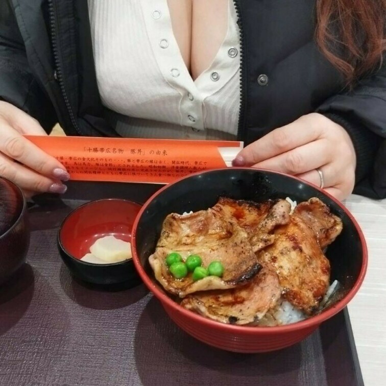 基本的に肉食です
そんな熟女、色気ないですか?