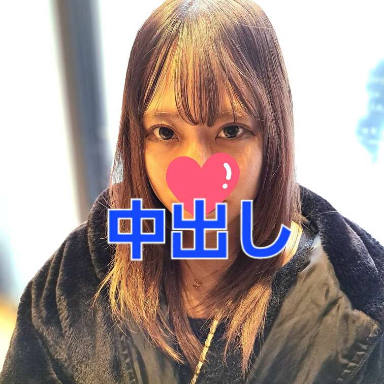ナマハメ12ナマハメ01で登場した爆乳女子とノーブラ散歩後にナマハメ中出し！
そこで大ハプニング！　あまりにも膣奥に大