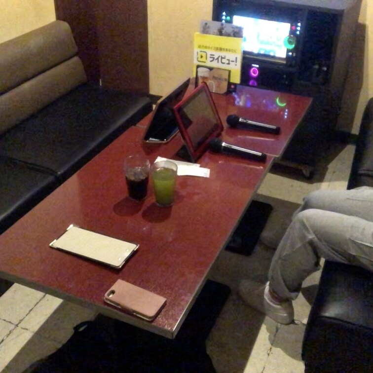 【ファン限定フル動画】🎁

【カラオケで1人オ◯ニー】性欲も発散したい盛んな可愛い女子◯生。