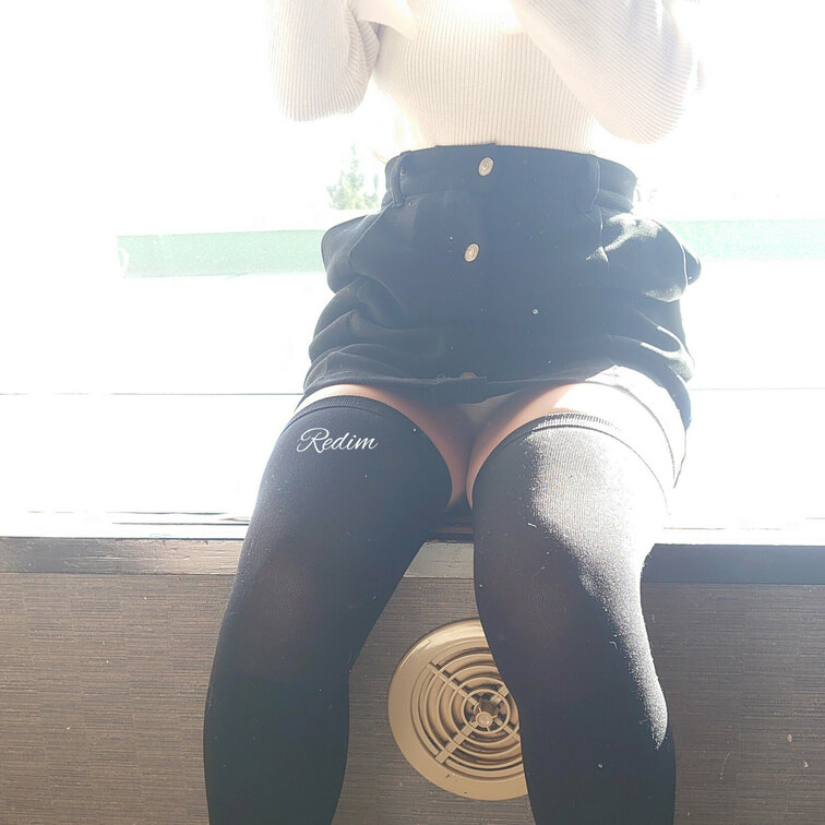 おはよう御座います🎵

今週はかなり寒いみたいですね〜(~_~)
厚着しないとですね^^;

