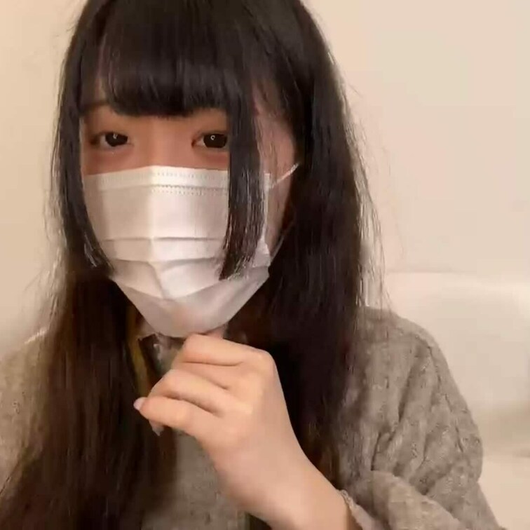 【みれい 20 歳】

みれいさんのライブ配信動画です
生配信 だと、1 回の有料配信を視聴すると、おおよそ平均 