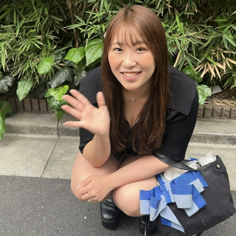 #13 【MAYU 26歳】
今回ストリートスナップにご協力してくれたのは、黄色の下着が可愛いMAYUちゃん🧜‍♀️