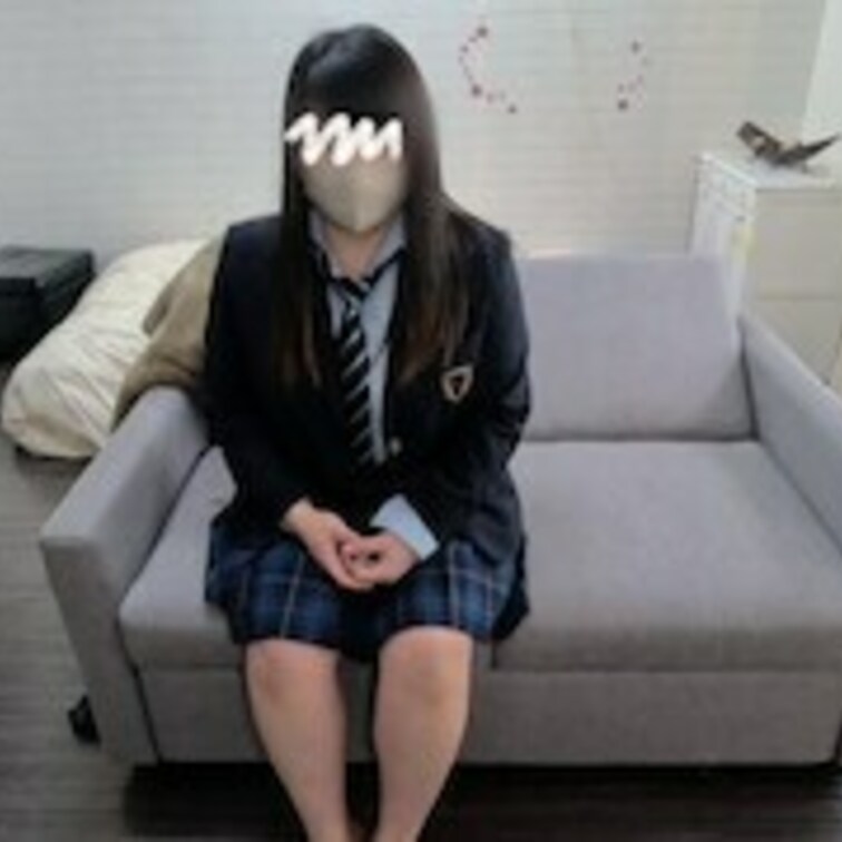 今夜フル映像公開します！

まずは映像の切り抜き写真をどうぞ！


『内容』

制服を着ていてもわかる位、