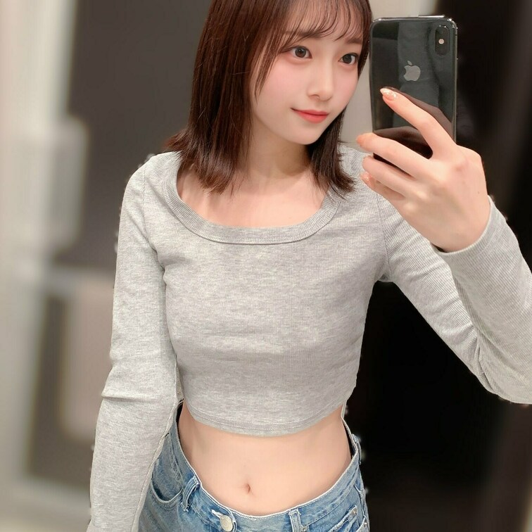 へそ出しファッション✨️