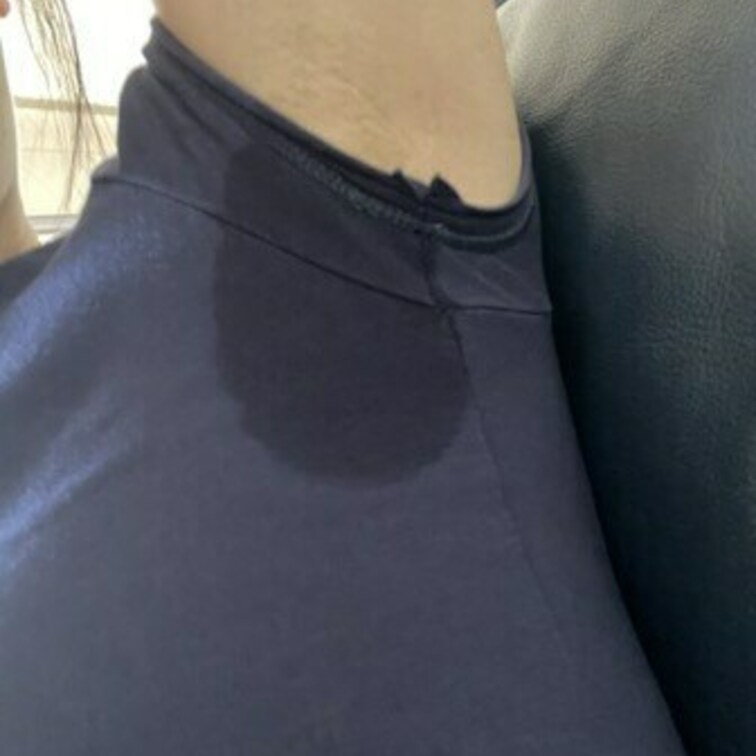今日のヒナの脇汗🥰
