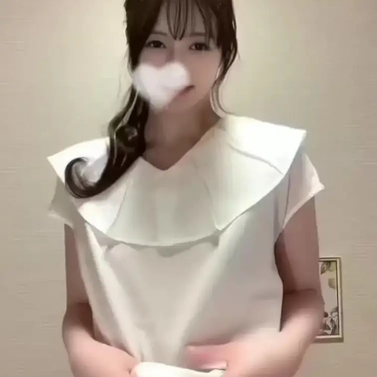 右上のいいねを押してから見てください🐰🎀

暑くなってきましたが…
これくらいの薄着になっても
いいですか？
