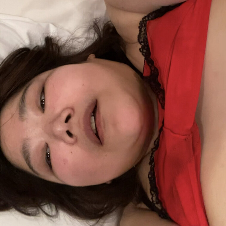 正常位でエッチ❤️
気持ち良くって、喘いでる顔☺️