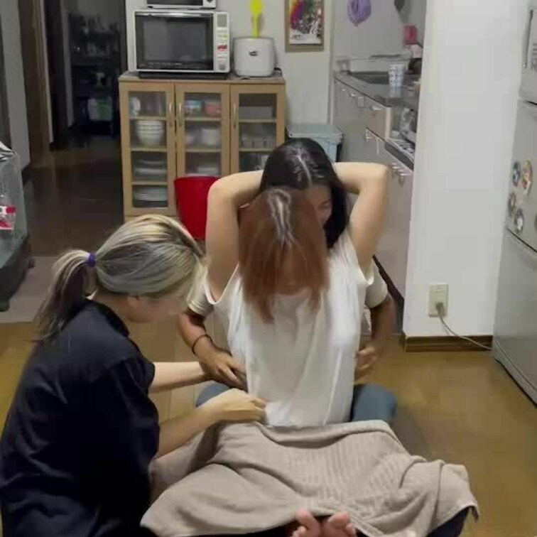 皆様いつもご購入ありがとうございます☺️
今回のくすぐり動画はこちらです👍

是非見てあげてくださいね(  ˆОˆ