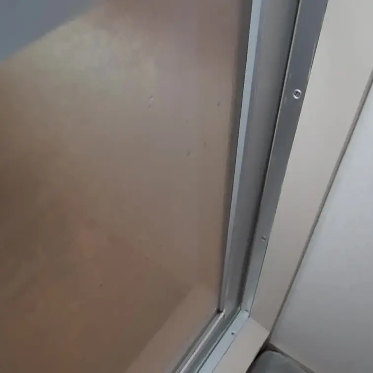 久しぶりに一緒にお風呂に入ると狭く感じてしまいました。お風呂でのセックスの許可をもらってテンションＭＡＸです（笑）
狭