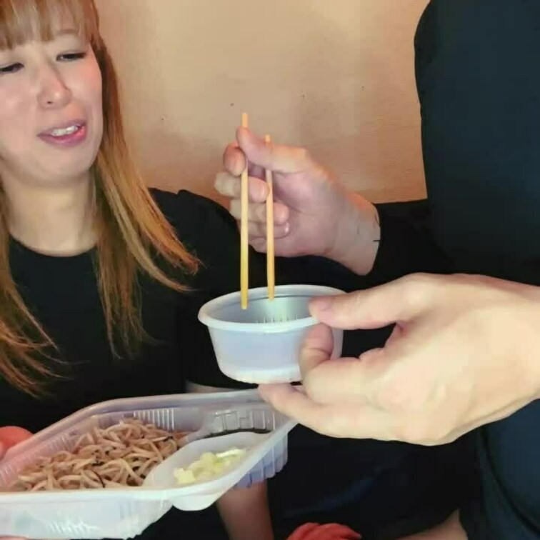 咀嚼蕎麦食って勃起しながら吐きそうになるマゾ犬🐕😍どんな神経してるのwwww

特別無料でみれるわ💋