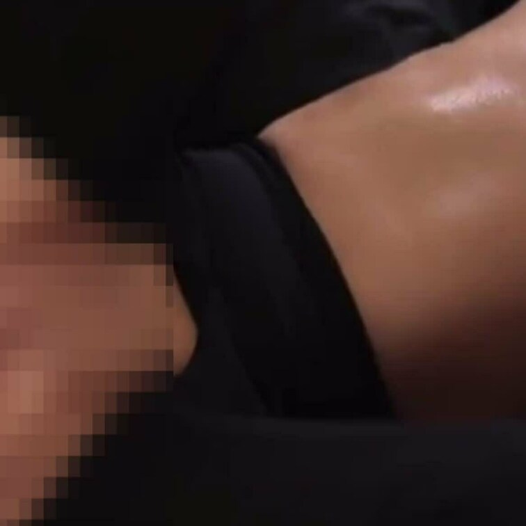 【保育士】
こんな保育士いたらイチコロだわ
スタイル良くて美人だし！
パイパン同士のエッチは普段のより気持ちいい🏩