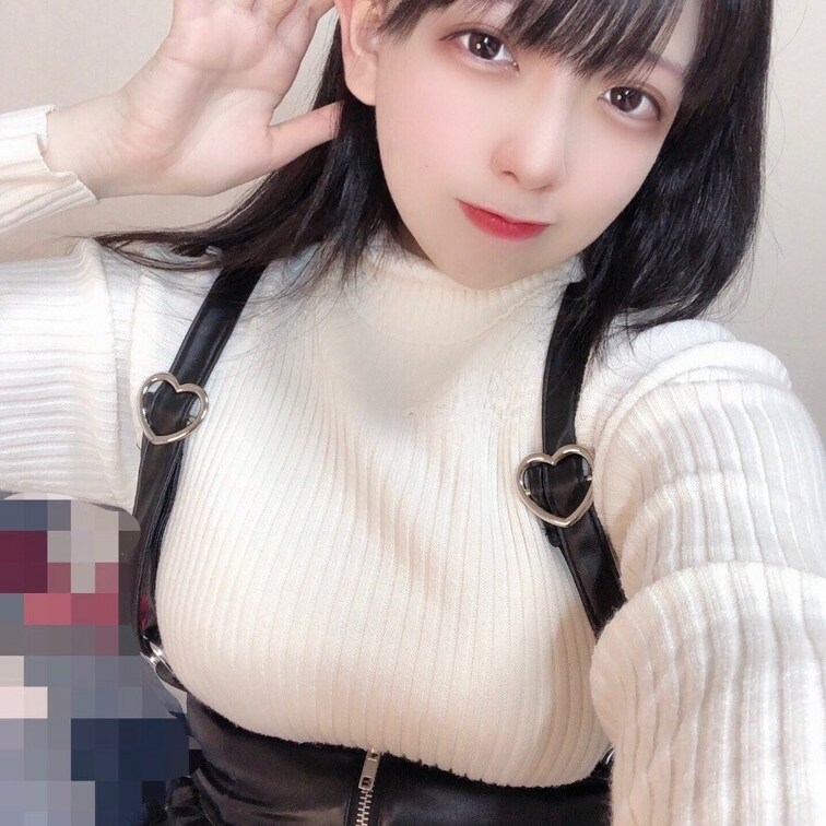初投稿！
ここでは他SNSでは載せてないコス写真とか、創作・フェチ写を載せようかな〜って考えてます！
よければ、見て