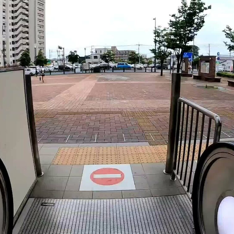スレンダー主婦さんの実○○○に車内フェラ抜きしてもらった動画をこちらからご覧下さい。
⇓⇓⇓　○○○○○○でやっぱり違