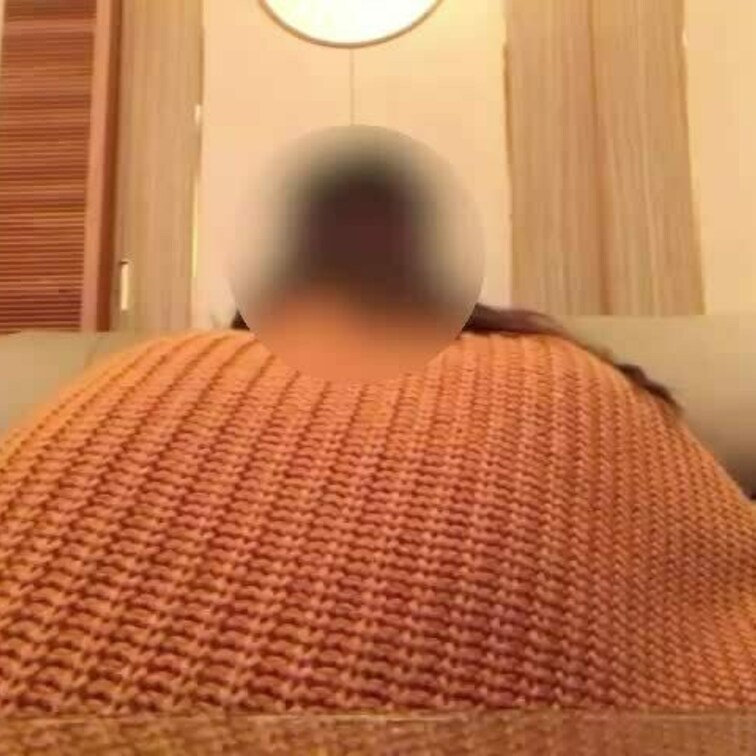 過去に会った人妻さんとのホテル密会
フェラからの騎乗位、正常位で最後はぶっかけ
喘ぎ声がとてもいい奥様です！