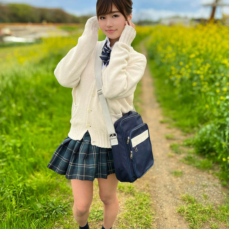 顔出し【個人撮影】卒業間近のギャルとのハメ撮り映像を公開_記念にザーメンを膣内にプレゼントしてきました。
