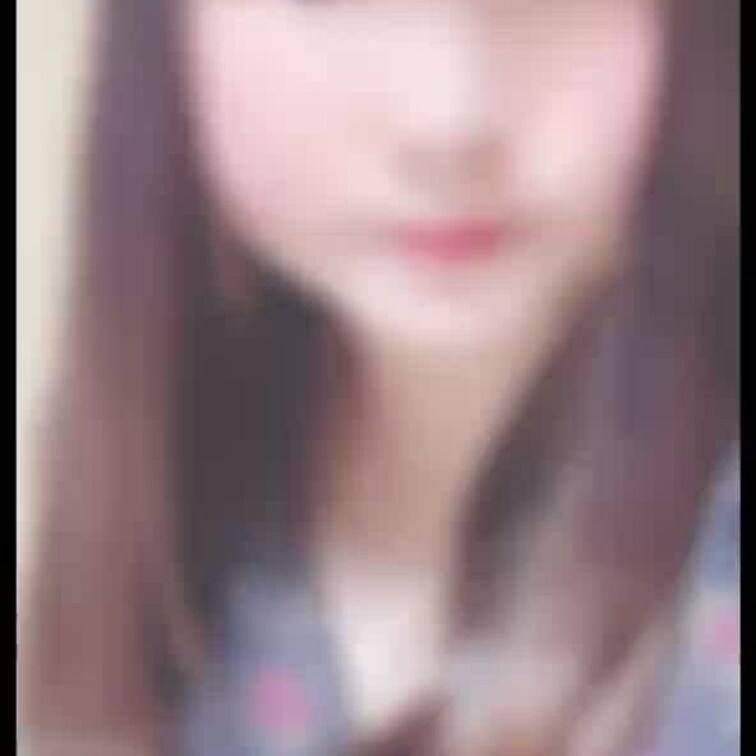 妻の寝取られ　第二弾です！
今回の方はソフトな感じの方かと思いきや、後半は激しく突いてくれています😃
妻もイキまくり