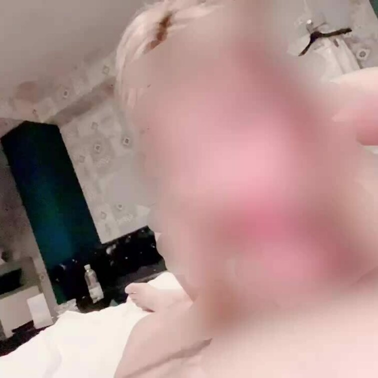 舐められてみたい？♥️