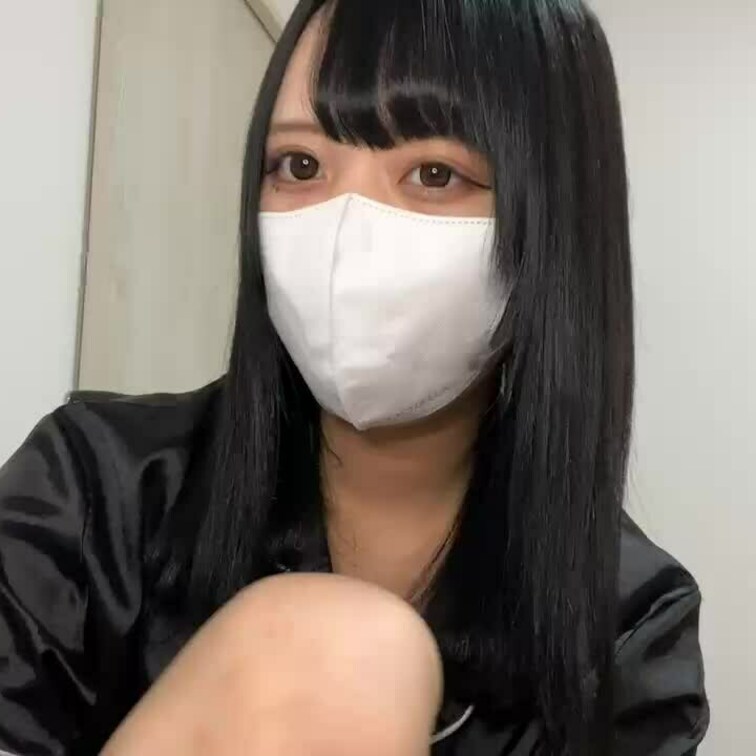 【りん 18 歳】

りんさんのライブ配信動画です
生配信 だと、1 回の有料配信を視聴すると、おおよそ平均 5,