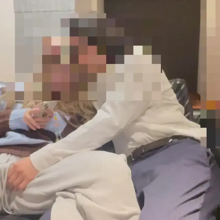 レモン🍋✖️ドM女子大生ヒナちゃん

バイト前に犯されにきちゃうドMなヒナちゃんを
生セックスで破壊してあげました