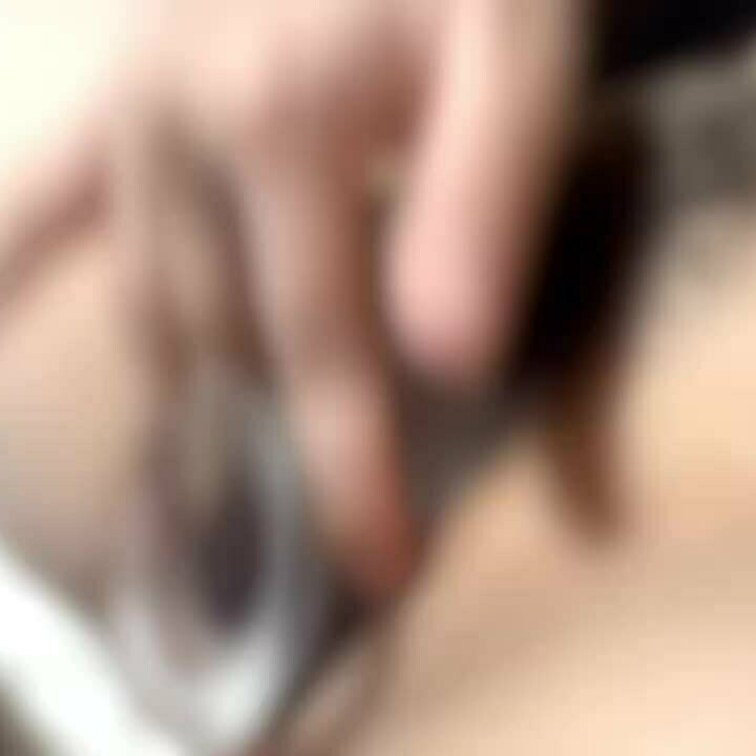 ディルドのたまたまのところを上にしてクリに当てるの🫢🫢
