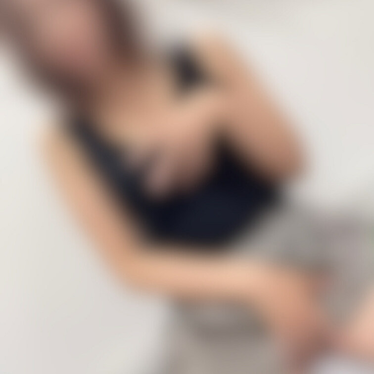 おしりは未開発だから2点で…🙈❤️
久しぶりのオナで気持ちよかったぁぁ💓
