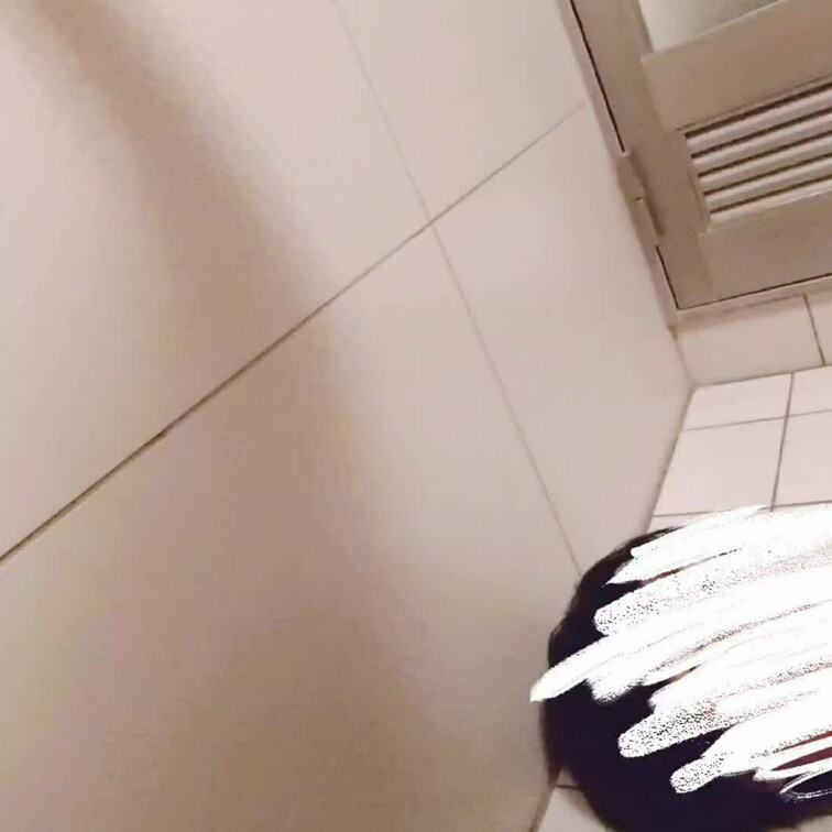 初めて聖水を飲むマゾ