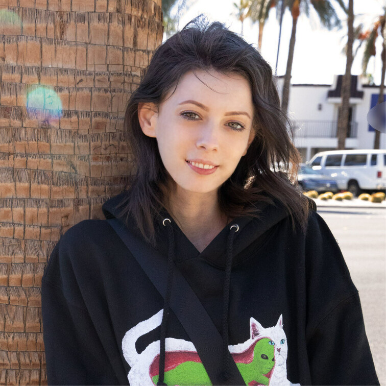 #016【アリア 19歳】

バレリーナ候補生
小柄で体重30 kg台の超ミニマム童顔女子
男性経験1人
ラス