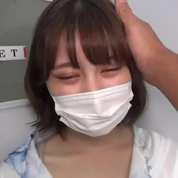 【22歳声優志望・りこ】陥没乳首と唾液まみれの舌で魅せるアイドル級ご奉仕｜可愛いフェラ顔で口内発射を懇願

【本編は