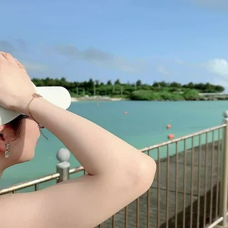 海の見える丘でドキドキ野外sex❣️
誰かに見られないか緊張してすっごく興奮したよーーーーー😳❤️

RYOはいい