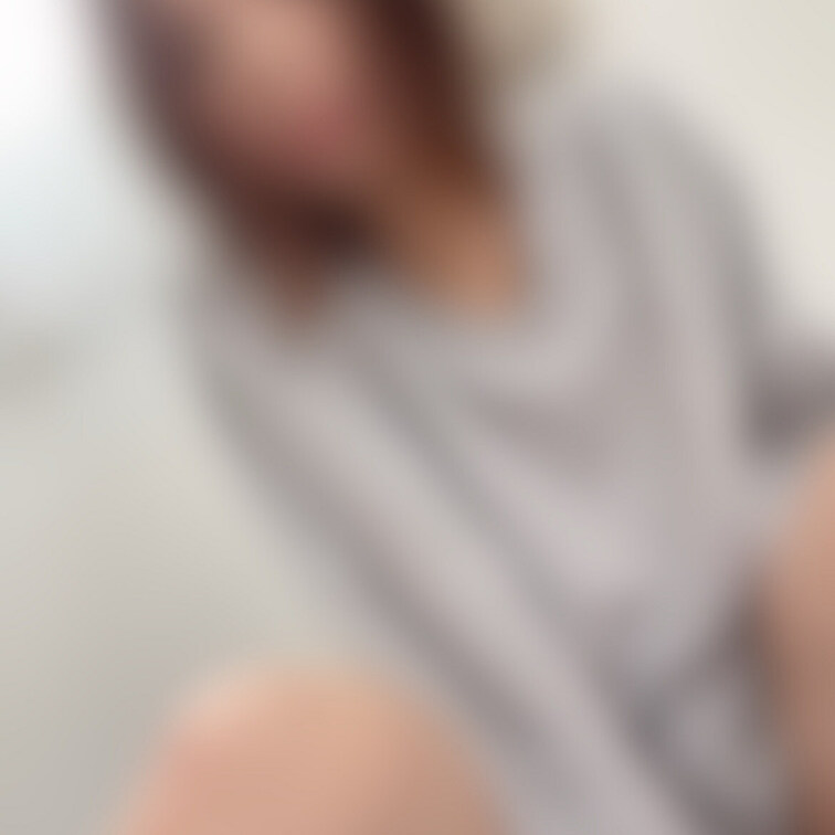 おぱんつ越しにクリクリ触ってたら…
ムラムラしてきてチクニー♡
そのあとは吸うやつでビクビク♡
気持ちよくなっちゃ