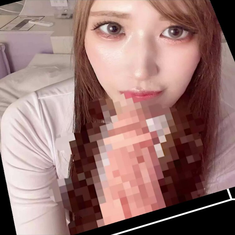 2月もよろしくお願いします❤️
沢山舐めてもいいかな？😍
舐めさせてくれる？❤️
音ありだよ♡
ちゃんとした動画