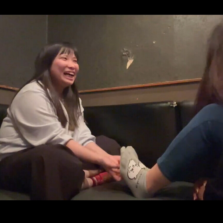 皆様お久しぶりです！
動画の更新が遅くなってしまって申し訳ございません。
今回のくすぐり動画はこちらです👍

是