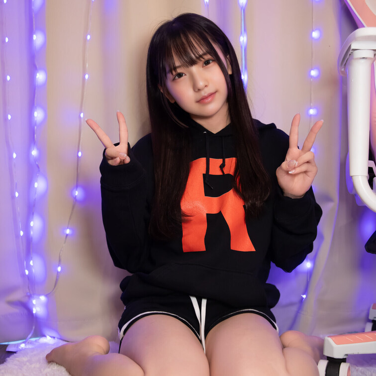 この服なんの服かわかったひとはすごいですﾋﾞｼｯ!!ヽ(•̀ω•́ )ゝ