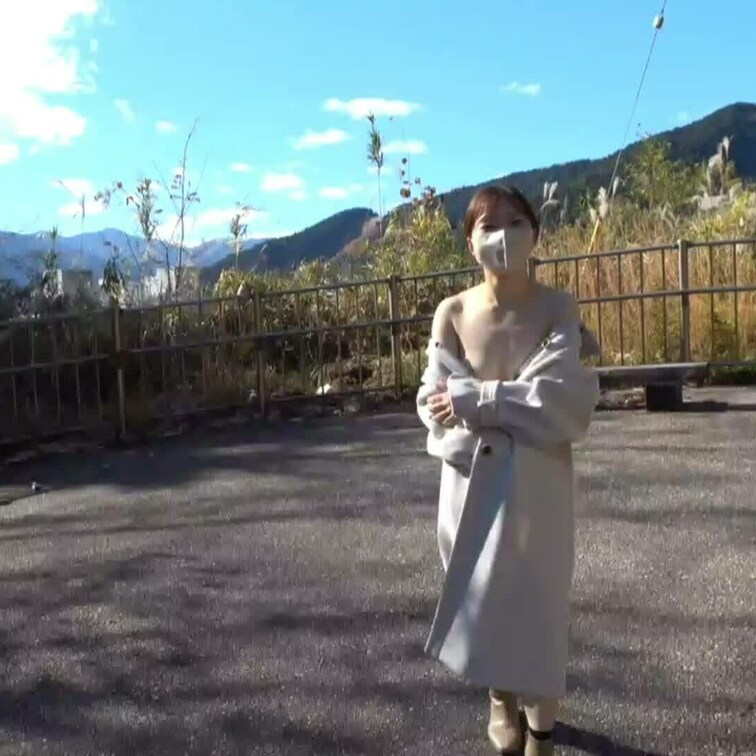 青空と裸の女。

映えるね。