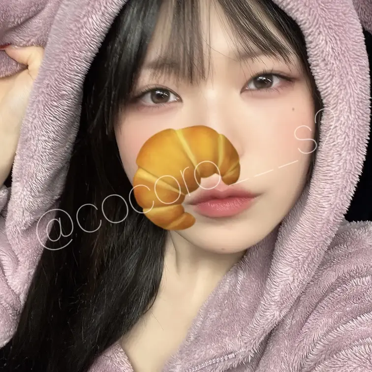 今日は朝ゆっくり起きて
フレンチトースト焼いて食べたよ🍞
これから遅めの夜ごはんです。
こころはサーモンとトマトが