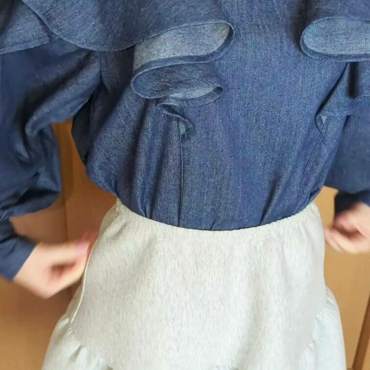 bitch募金プラン　人妻パンチラ食べ歩き〜着替えました〜47 フルパンチラバージン公開しました🎥　見てね♥