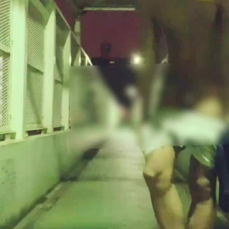 橋の上で🍼💦