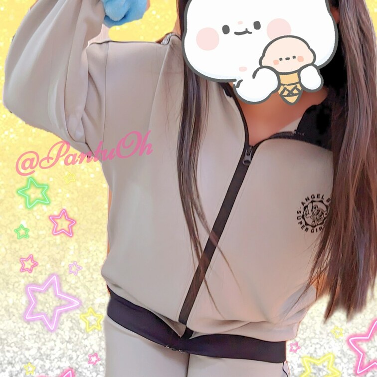 エンジェルブルー💞
前買ってみたやつがぶかぶか過ぎて💦まだ在庫あったからワンサイズ下げてみたけど、デザイン的に大きめか