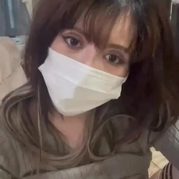 妊娠9ヶ月目のおっぱいとお腹のふくらんだ妊婦のオナニー動画です(/ω＼*)

オモチャを使って、卑猥で恥ずかしい姿で