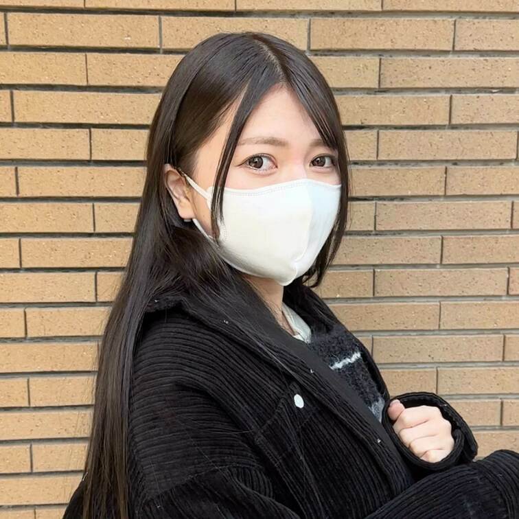 #139【NOZOMI 25歳】
今回ストリートスナップに協力してくれたのは、センスのいいブラックコーデが素敵なNOZ