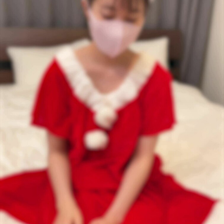 副店長にゆいちゃんのサンタ服について色々聞いてみたらこんな映像を見せてきました！

副店長の部屋で何やってるのｗｗｗ