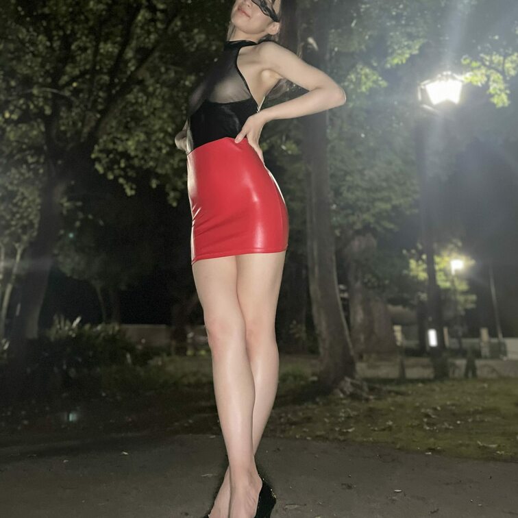 大胆なわんこの微乳を堪能してね…😘