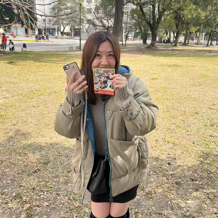 まったくエロくないですが推しに会えて
顔を真っ赤にして喜んでおりましたので
エロ動画の箸休めにご覧下さい