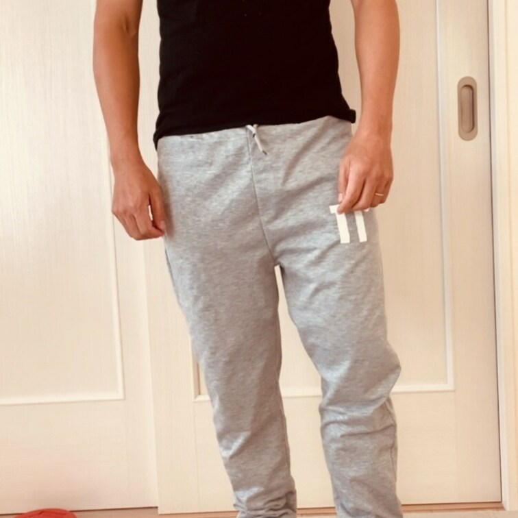 🔲嫁が出かけた休日の朝🤤
