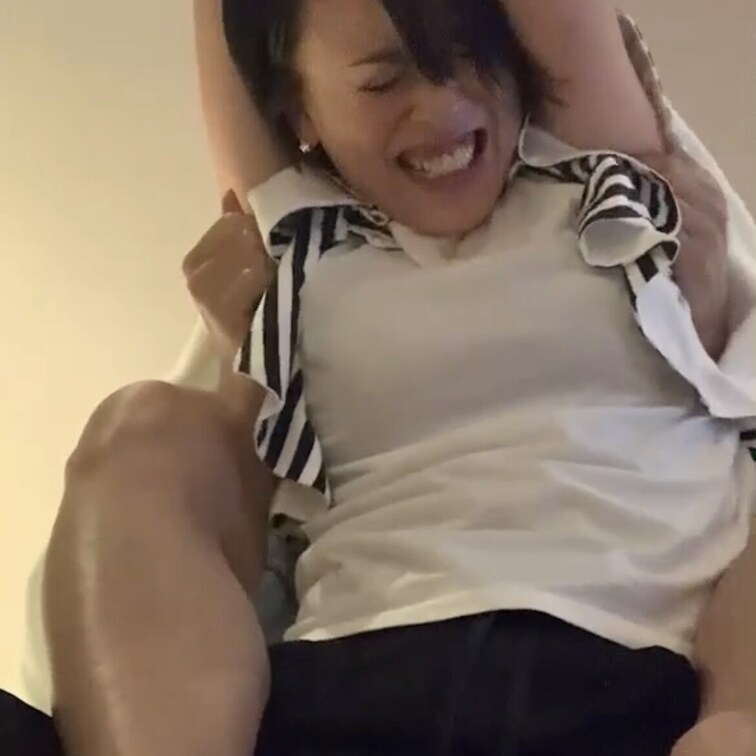 皆様いつもご購入ありがとうございます☺️
今回のくすぐり動画はこちらです👍

是非見てあげてくださいね(  ˆОˆ