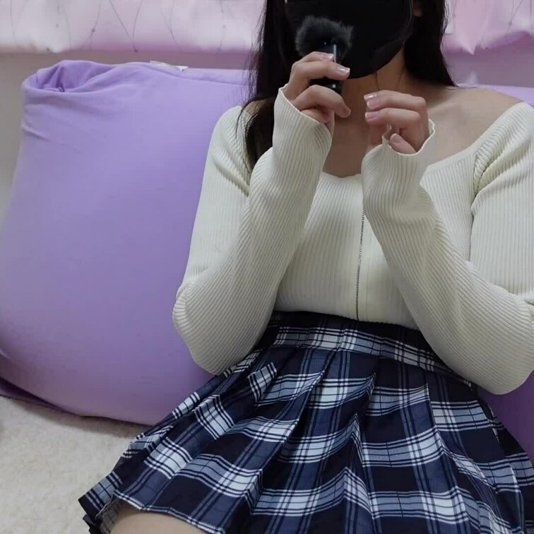初めてのASMR…！？口元にマイクをつけておもちゃで連続イキまくりオナニー💗オホ声出ちゃった…💦(正面アングル)

