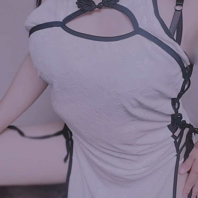 さて問題です!!!!!!◝(⑅•ᴗ•⑅)◜..°♡

さくらはどうして、この格好をしてるのでしょうか❔❤

①こ